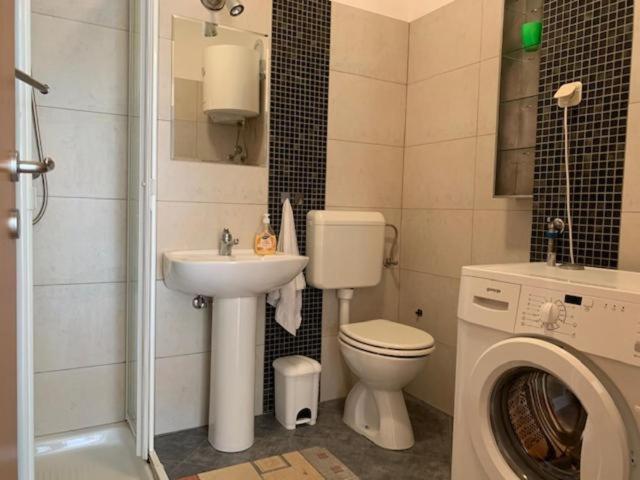 Apartment Entel 메덜린 외부 사진